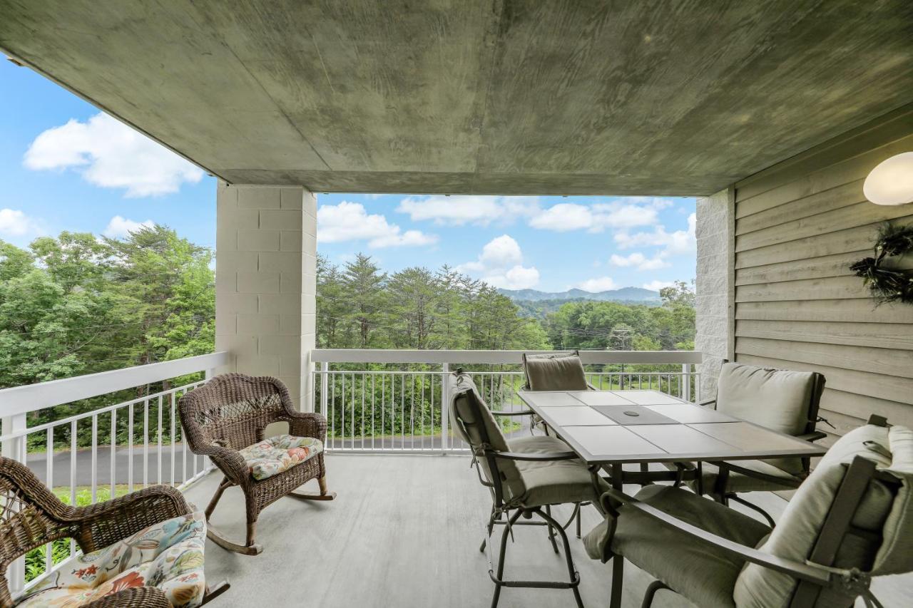 A Peaceful Retreat Whispering Pines 622 Apartment พิเจนฟอร์จ ภายนอก รูปภาพ